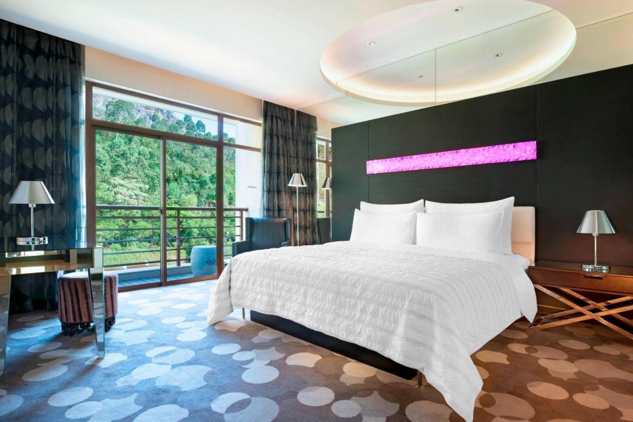 Le Meridien Сямън Екстериор снимка