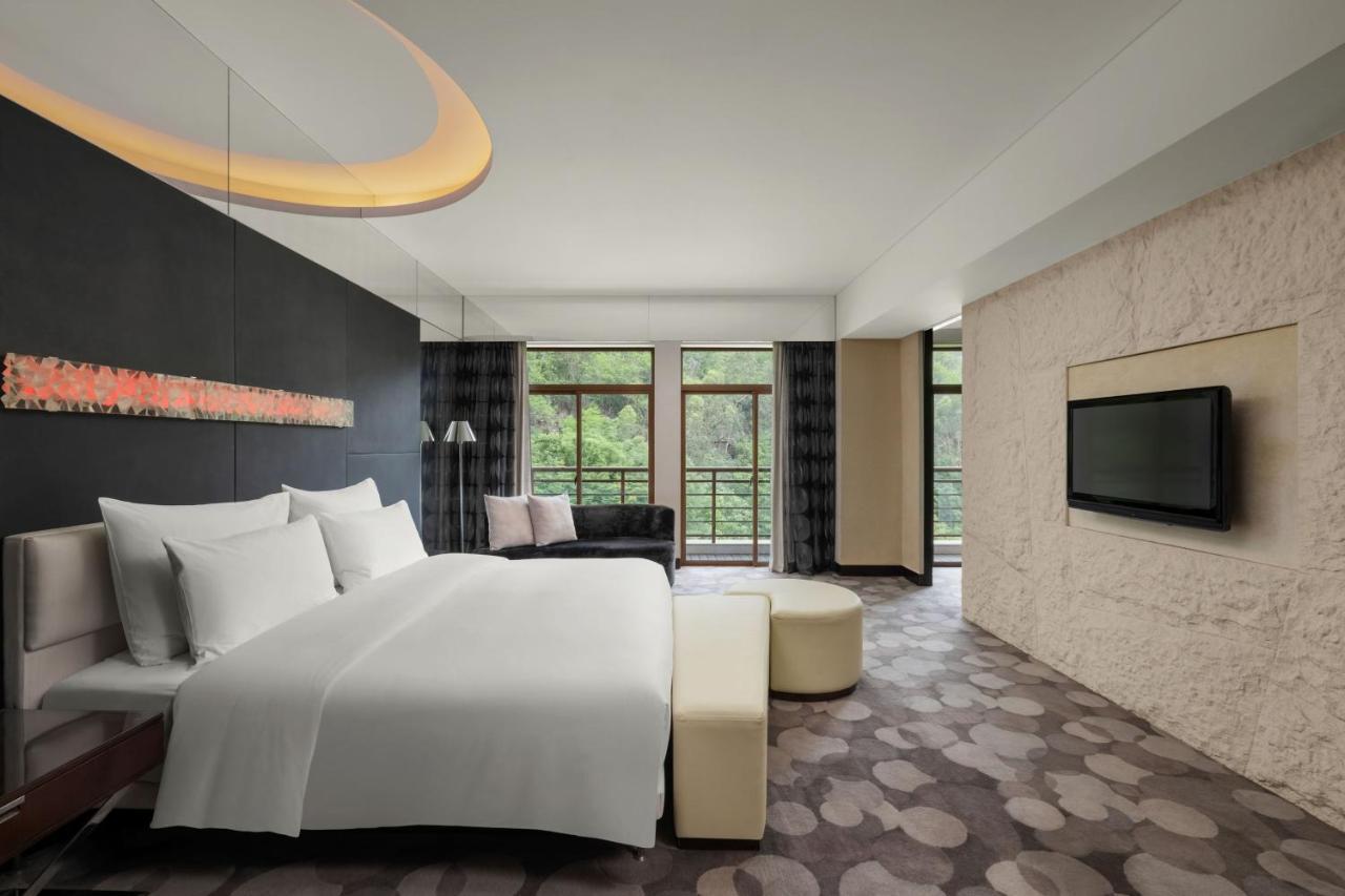 Le Meridien Сямън Екстериор снимка
